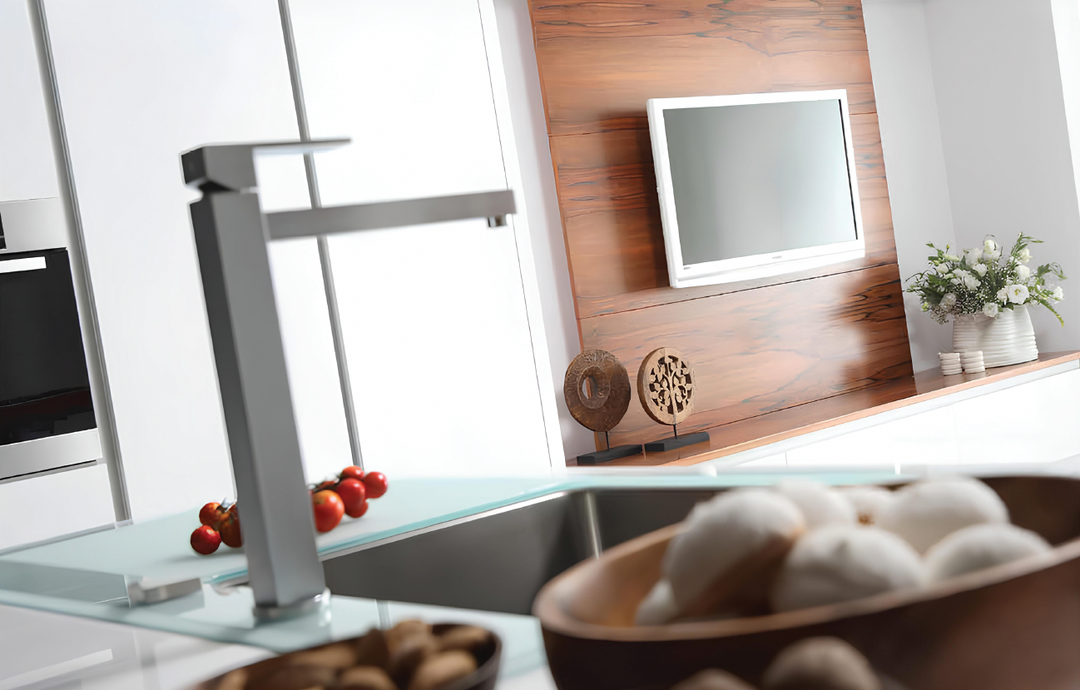 Luna - The Perfect Harmony of Lacquered Finish and Wood Veneer.